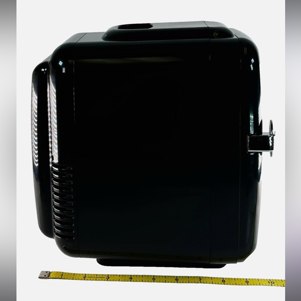 Boxycharm Mini Thermoelectric Cooler & Warmer Make Up Fridge, Black, Capacity 4L - Picture 14 of 16
